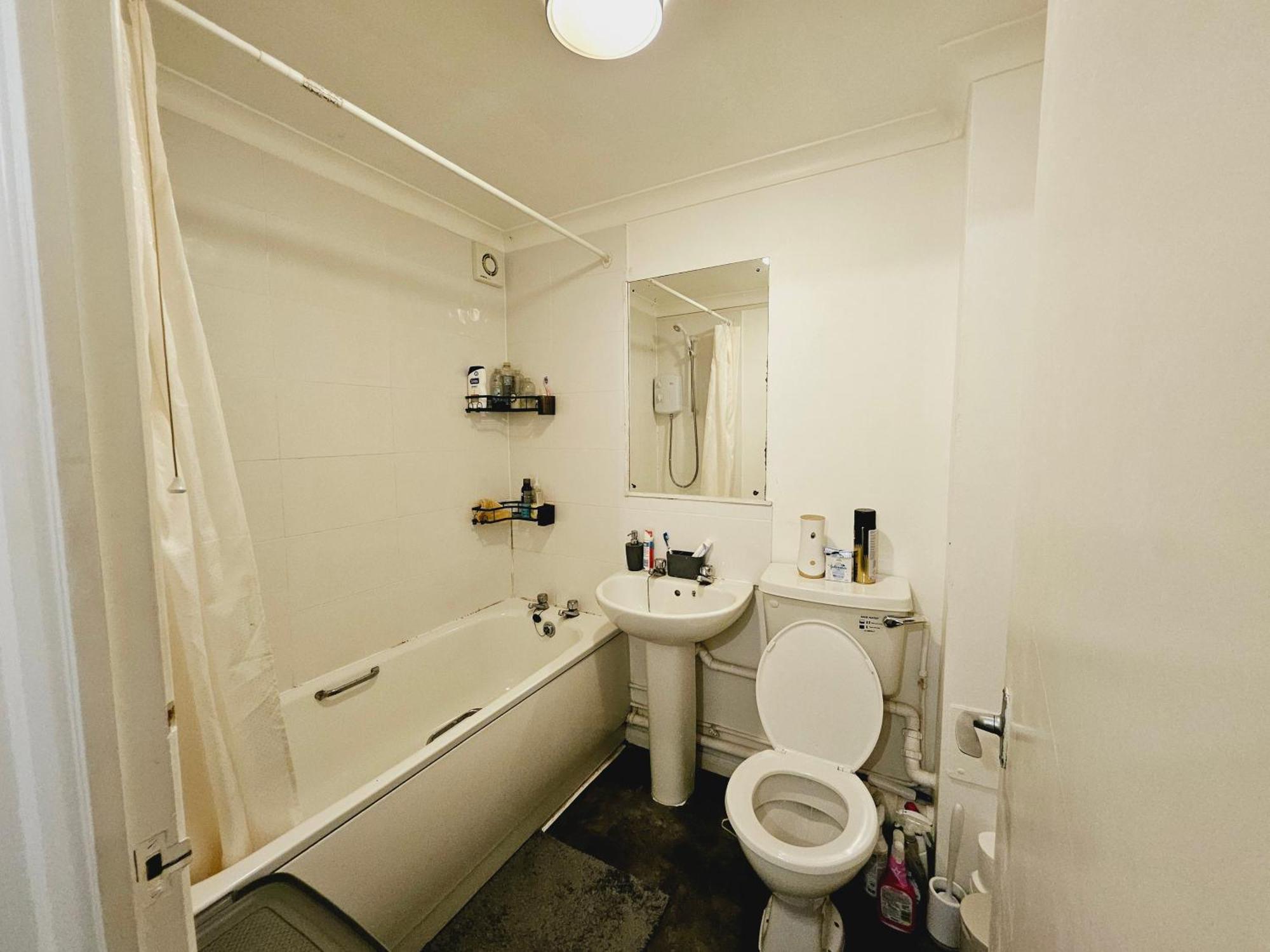 Lovely Fully Furnished One Bed Flat To Let Энфилд Экстерьер фото